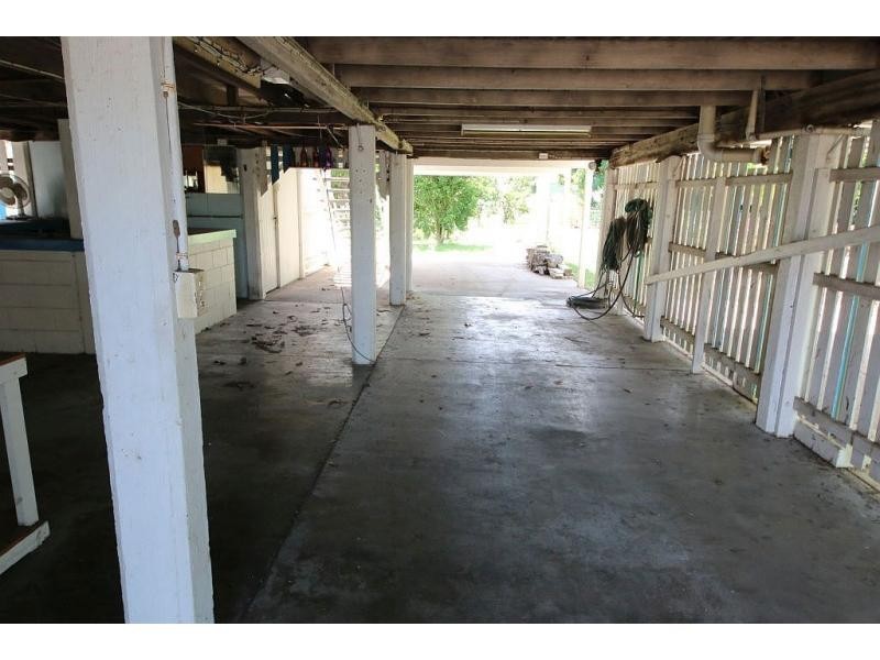 12 SEVENTH Street, Home Hill QLD 4806