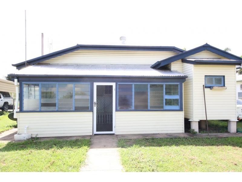 59 CHIPPENDALE Street, Ayr QLD 4807