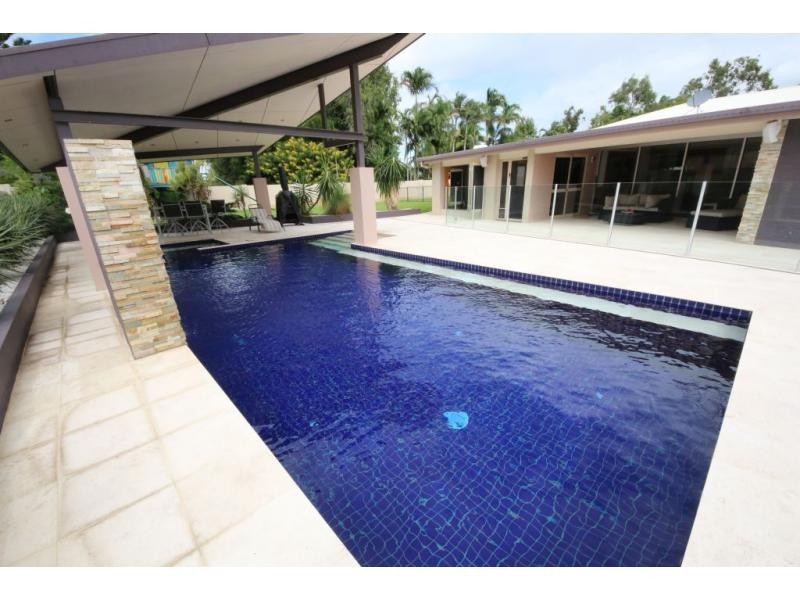 12 HILLCREST Place, Ayr QLD 4807