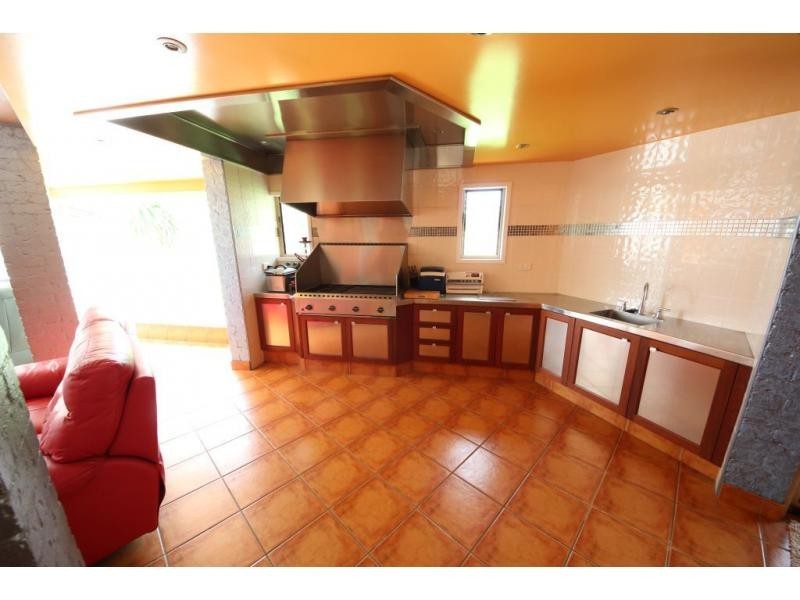 12 HILLCREST Place, Ayr QLD 4807