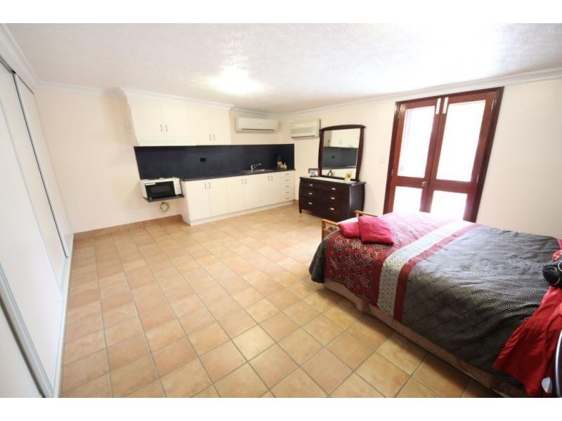 12 HILLCREST Place, Ayr QLD 4807