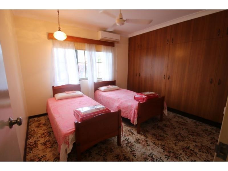 76 TENTH Street, Home Hill QLD 4806