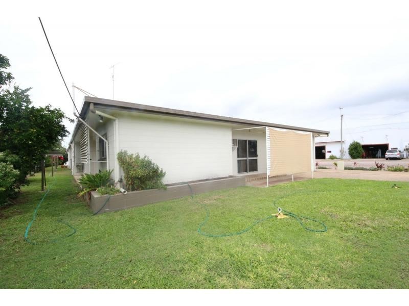 1/100 Wickham Street, Ayr QLD 4807