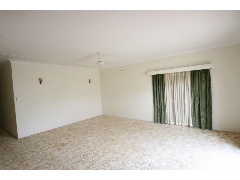 1/100 Wickham Street, Ayr QLD 4807