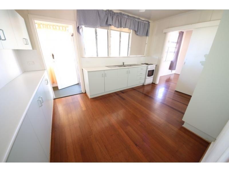 25 DENNIS Street, Ayr QLD 4807