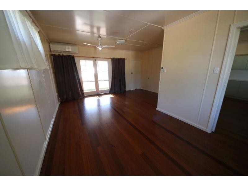 25 DENNIS Street, Ayr QLD 4807