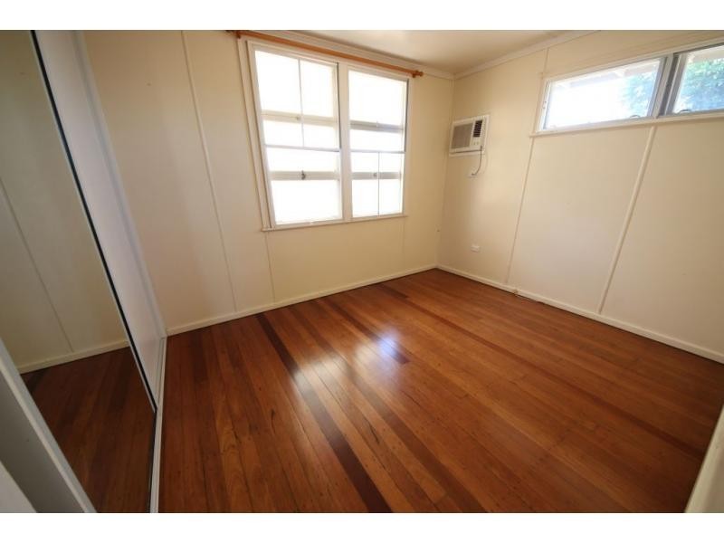 25 DENNIS Street, Ayr QLD 4807