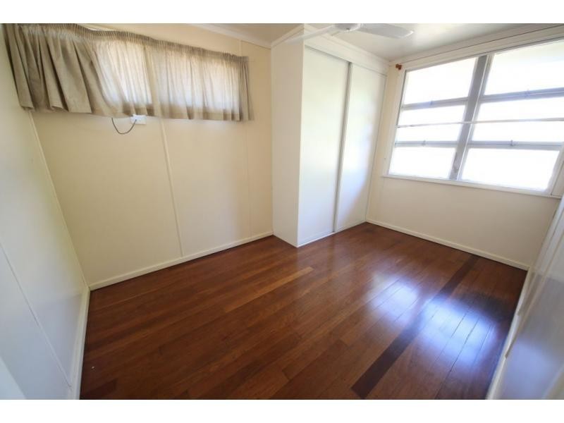 25 DENNIS Street, Ayr QLD 4807