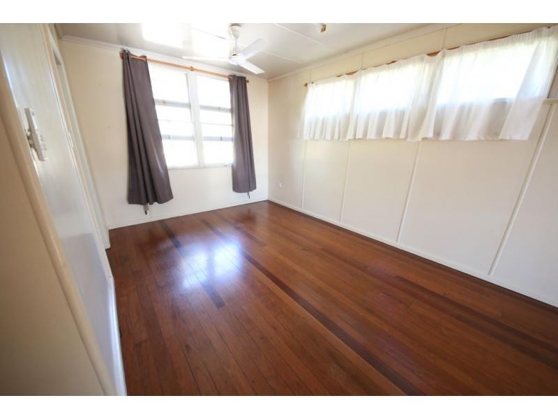 25 DENNIS Street, Ayr QLD 4807