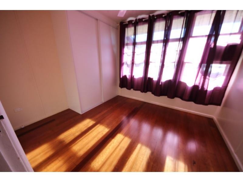 25 DENNIS Street, Ayr QLD 4807