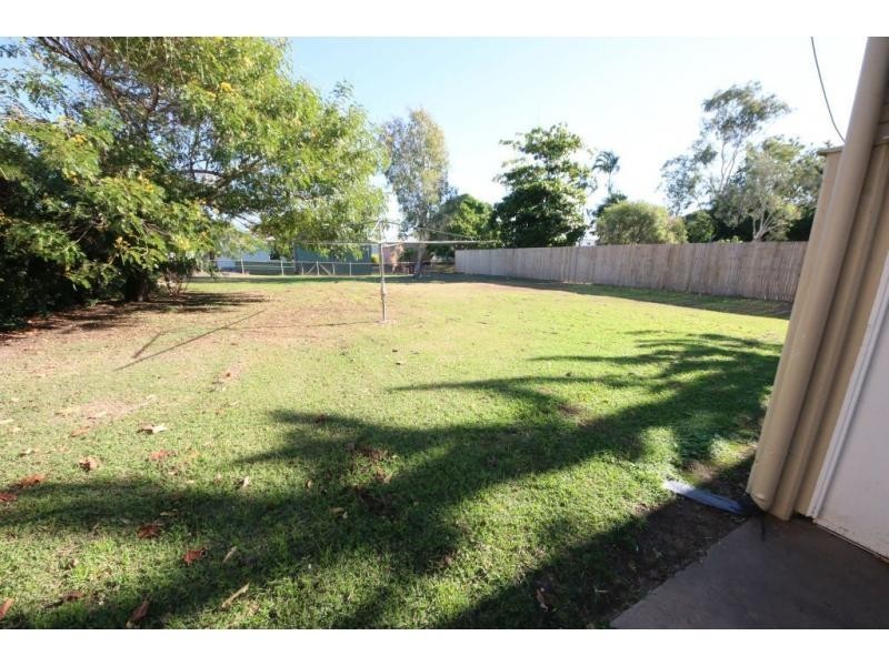 25 DENNIS Street, Ayr QLD 4807