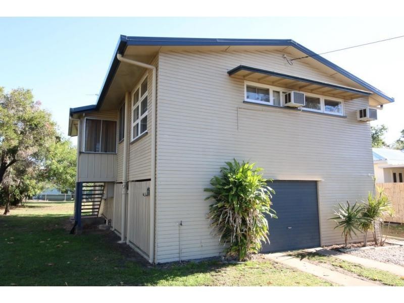 25 DENNIS Street, Ayr QLD 4807