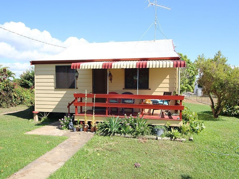 86 THIRTEENTH Avenue, Home Hill QLD 4806