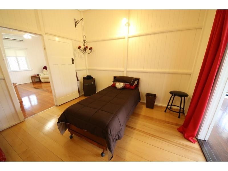 158-160 CAMERON Street, Ayr QLD 4807