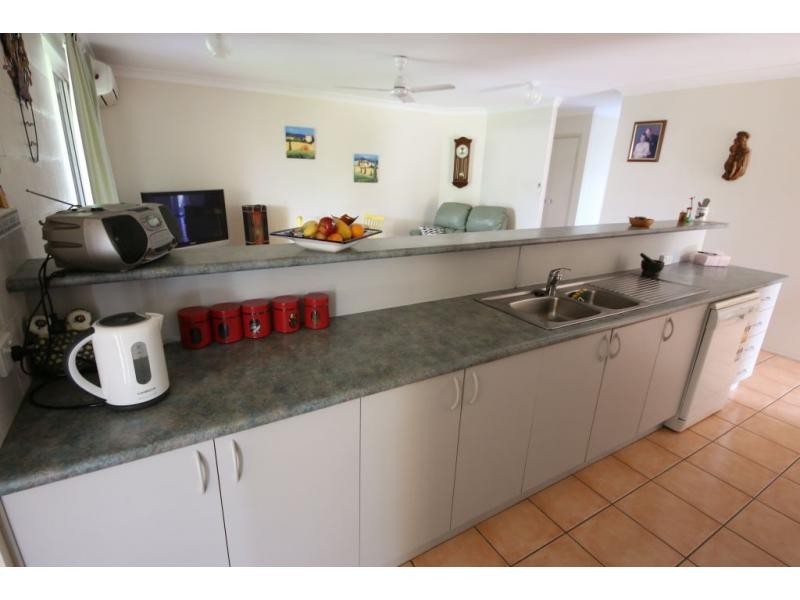 9 MCINTYRE Place, Ayr QLD 4807