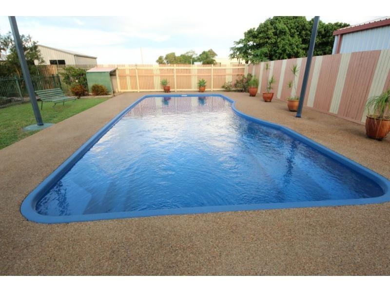 9 MCINTYRE Place, Ayr QLD 4807