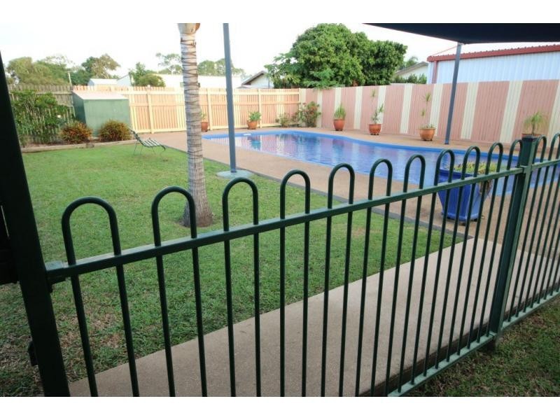 9 MCINTYRE Place, Ayr QLD 4807