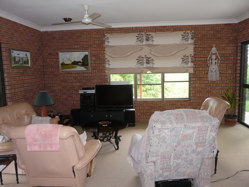 16 STRATHDEE Court, Ayr QLD 4807