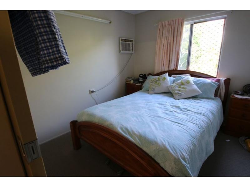 1 & 2 11 WICKHAM Street, Ayr QLD 4807