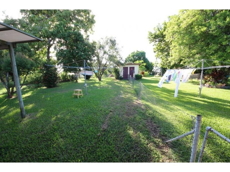 1 & 2 11 WICKHAM Street, Ayr QLD 4807