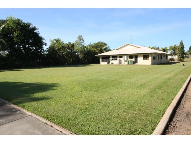 14 IDA Court, Ayr QLD 4807