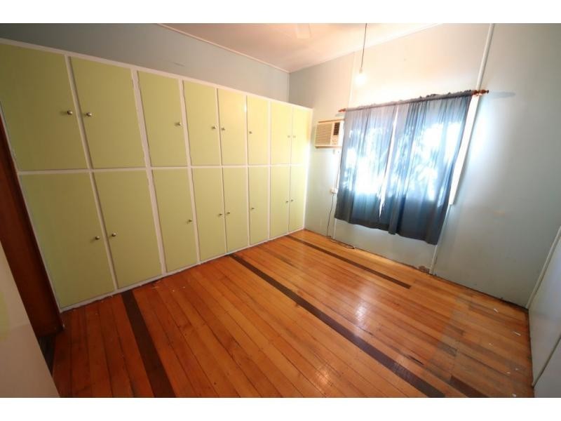 52 THIRTEENTH Avenue, Home Hill QLD 4806