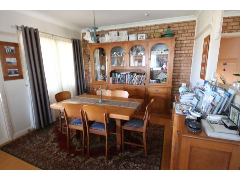 8 MCINTYRE Place, Ayr QLD 4807