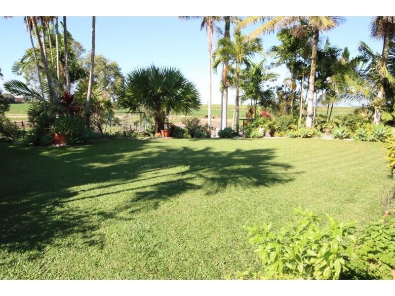 8 MCINTYRE Place, Ayr QLD 4807