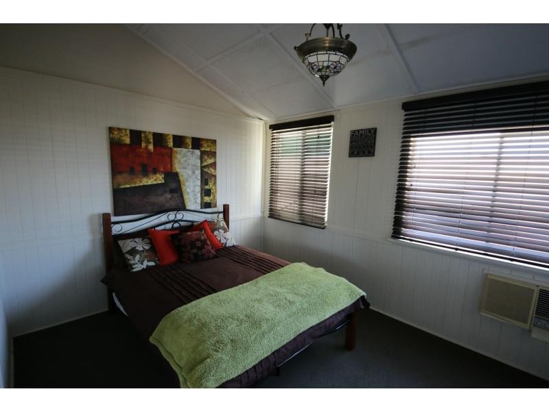 11 CAMERON Street, Ayr QLD 4807