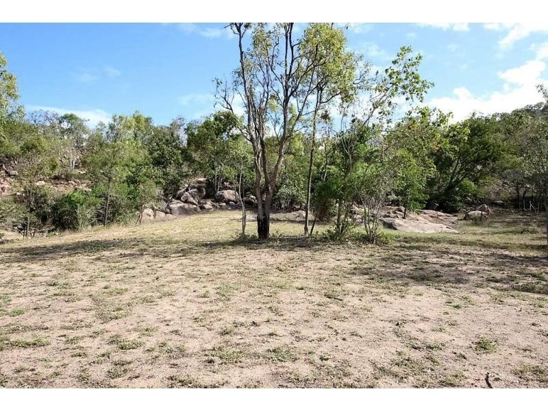 45 CASTORINA Drive, Mount Kelly QLD 4807