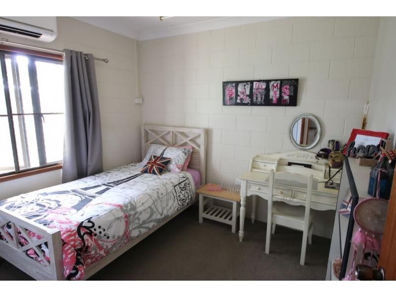1-3 LARKIN Street, Clare QLD 4807