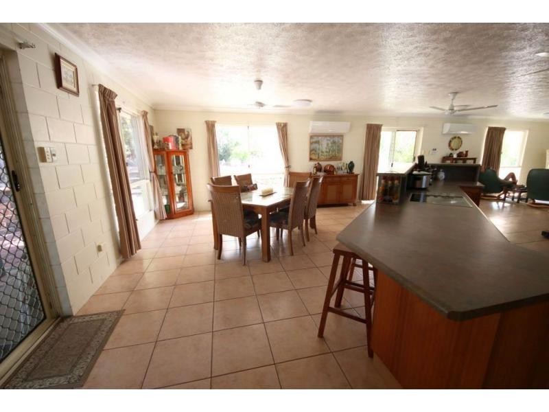 63 CASTORINA Drive, Mount Kelly QLD 4807