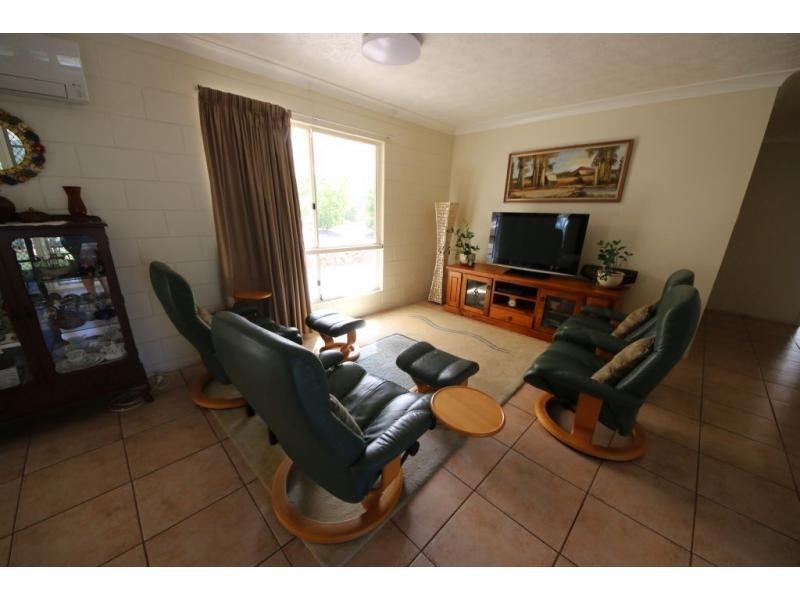 63 CASTORINA Drive, Mount Kelly QLD 4807