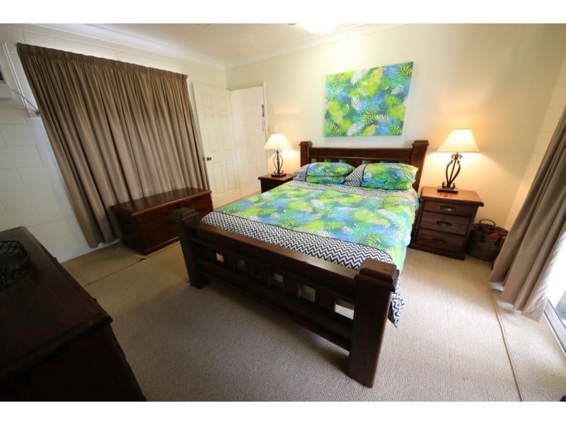 63 CASTORINA Drive, Mount Kelly QLD 4807
