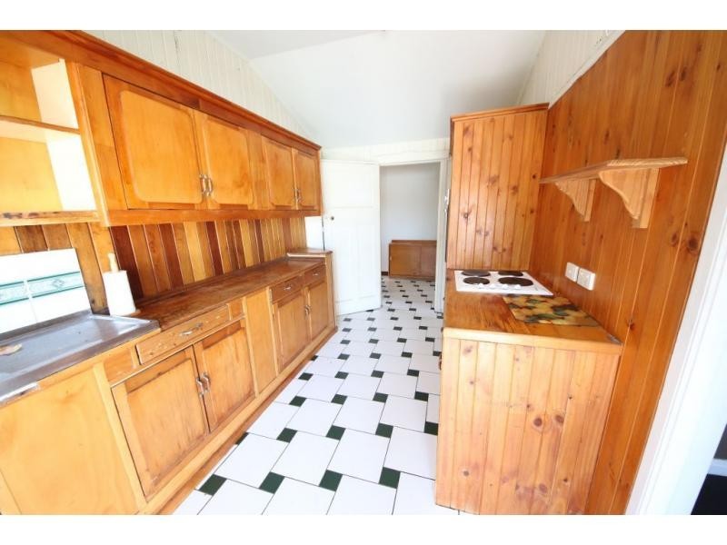 173-175 MACMILLAN Street, Ayr QLD 4807