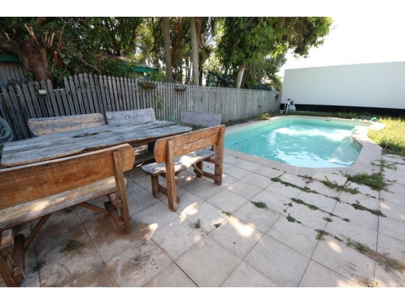 173-175 MACMILLAN Street, Ayr QLD 4807