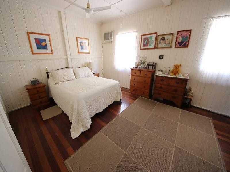 52 FIFTEENTH Street, Home Hill QLD 4806