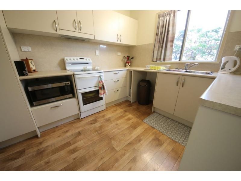 50-52 BURKE Street, Ayr QLD 4807