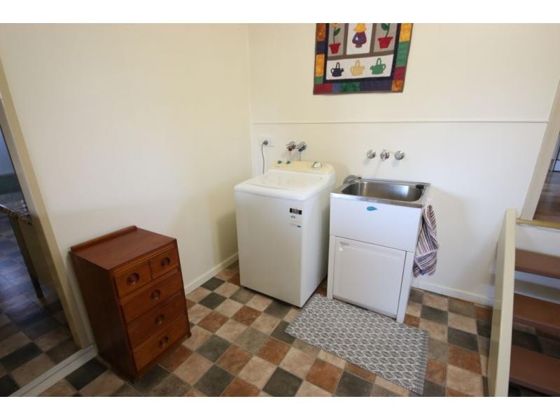 50-52 BURKE Street, Ayr QLD 4807