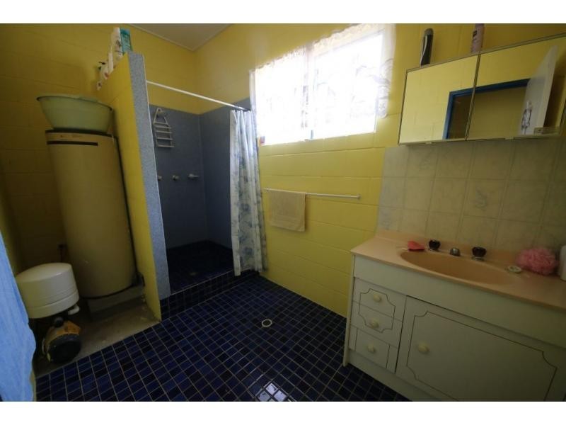 17 AIVU Avenue, Wunjunga QLD 4806