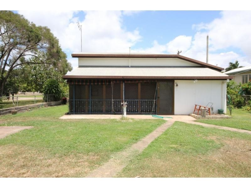 109 SEVENTH Avenue, Home Hill QLD 4806
