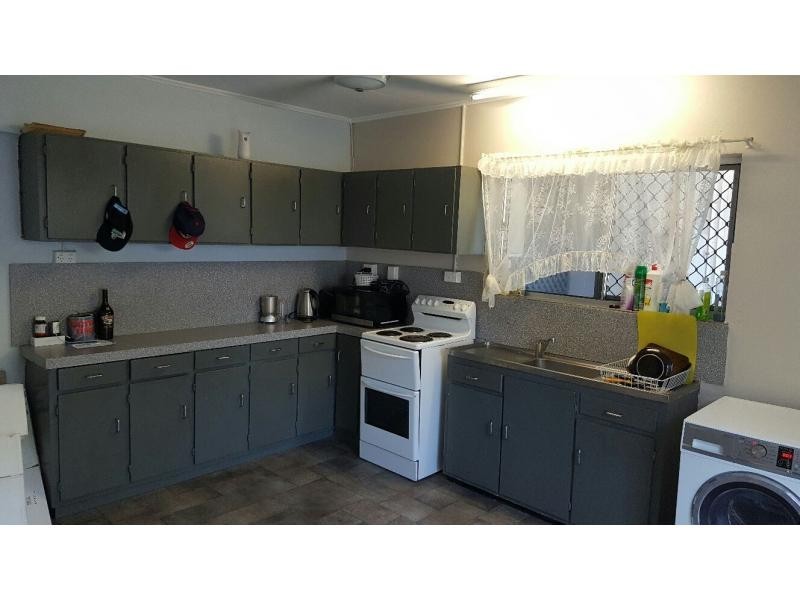 2/23 Norham Road, Ayr QLD 4807