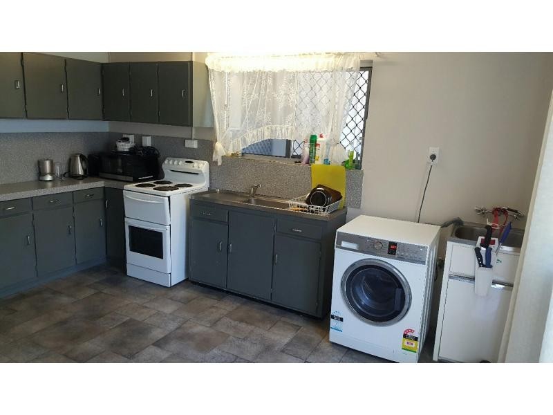 2/23 Norham Road, Ayr QLD 4807