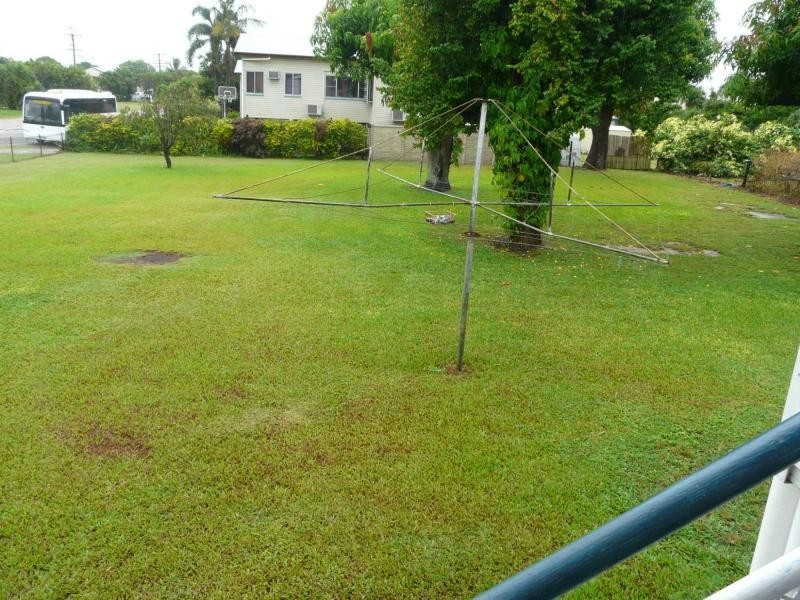 2 SIXTH Avenue, Home Hill QLD 4806
