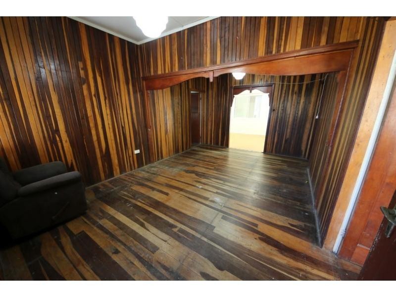185-187 CHIPPENDALE, Ayr QLD 4807