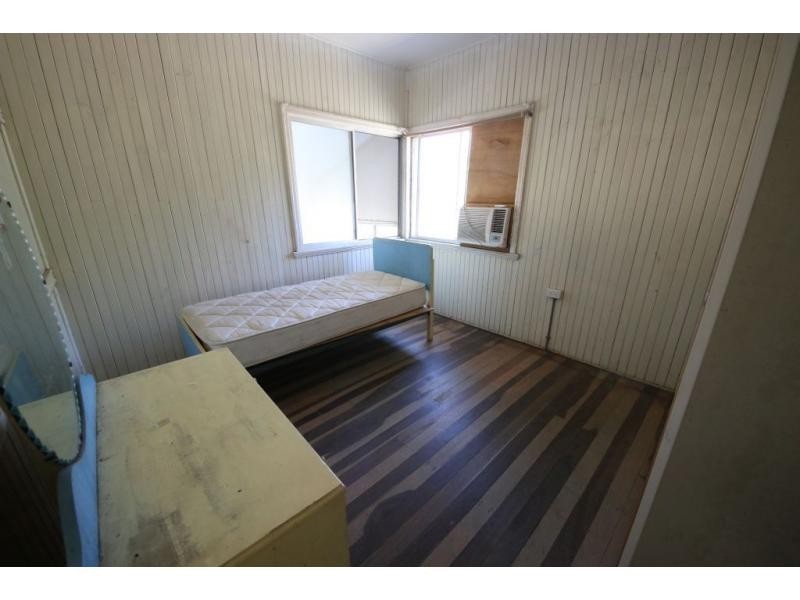 185-187 CHIPPENDALE, Ayr QLD 4807