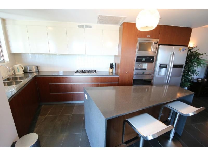 21/96-98 Mitchell Street, North Ward QLD 4810