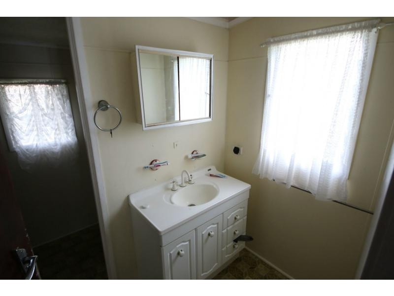 1 PARKER Street, Ayr QLD 4807