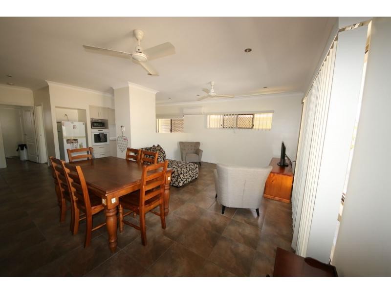 3/18 Macmillan Street, Ayr QLD 4807