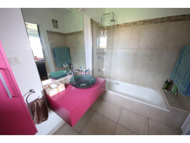 24 SIXTH Street, Home Hill QLD 4806